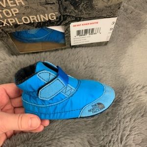 North Face infant Asher bootie